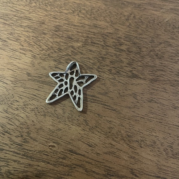 Sterling Silver Star Charm. - Picture 3 of 3